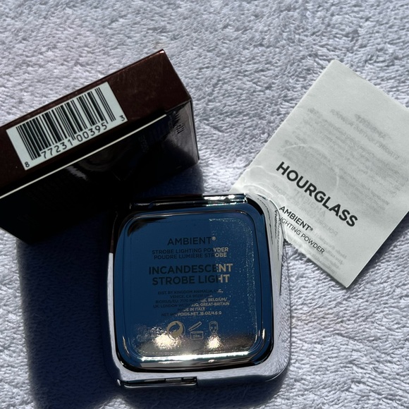 โจNIB Hourglass Ambient Strobe Lighting Powder Color: Incandescent โจ - Picture 2 of 5